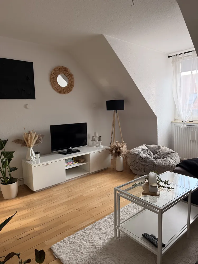 2 Zimmer Wohnung mit 47 m² in Hannover – Bild 1