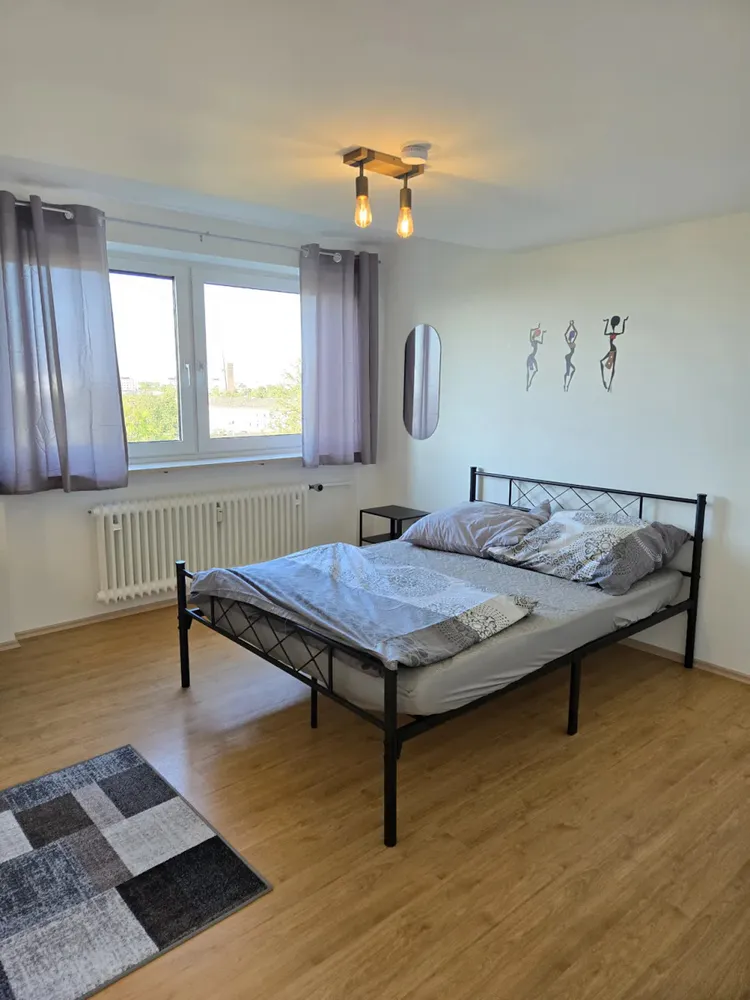 WG-Zimmer mit 14 m² in München – Bild 1