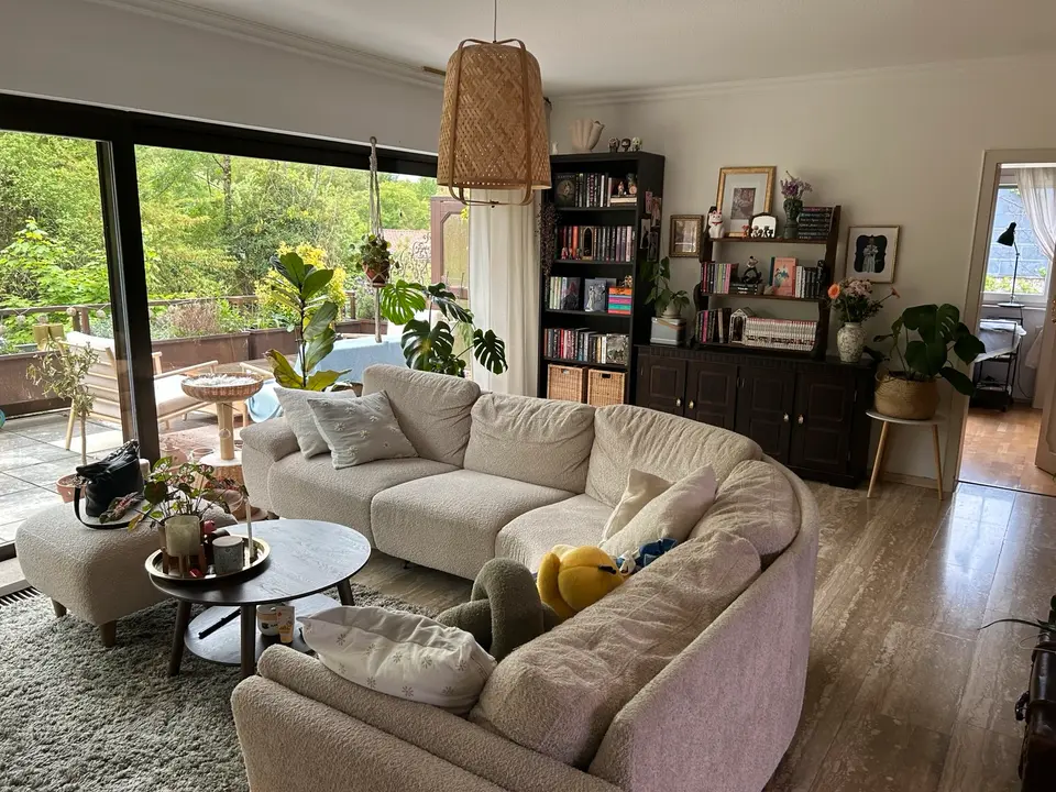 4 Zimmer Wohnung mit 102 m² in Saarbrücken – Bild 1