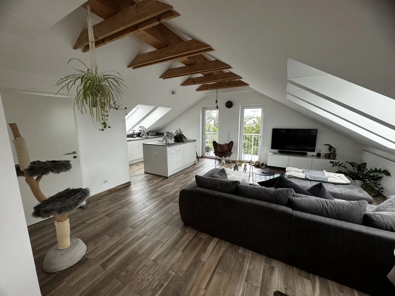 4 room apartment with 98 m² in Karlsruhe – Photo 1