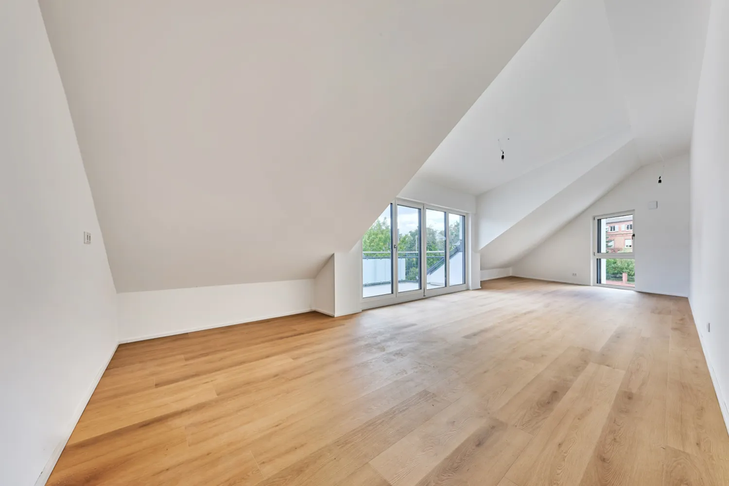 3 Zimmer Wohnung mit 91 m² in Wiesbaden – Bild 2