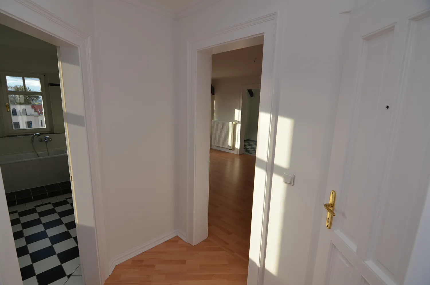 2 Zimmer Wohnung mit 64 m² in Halle (Saale) – Bild 4