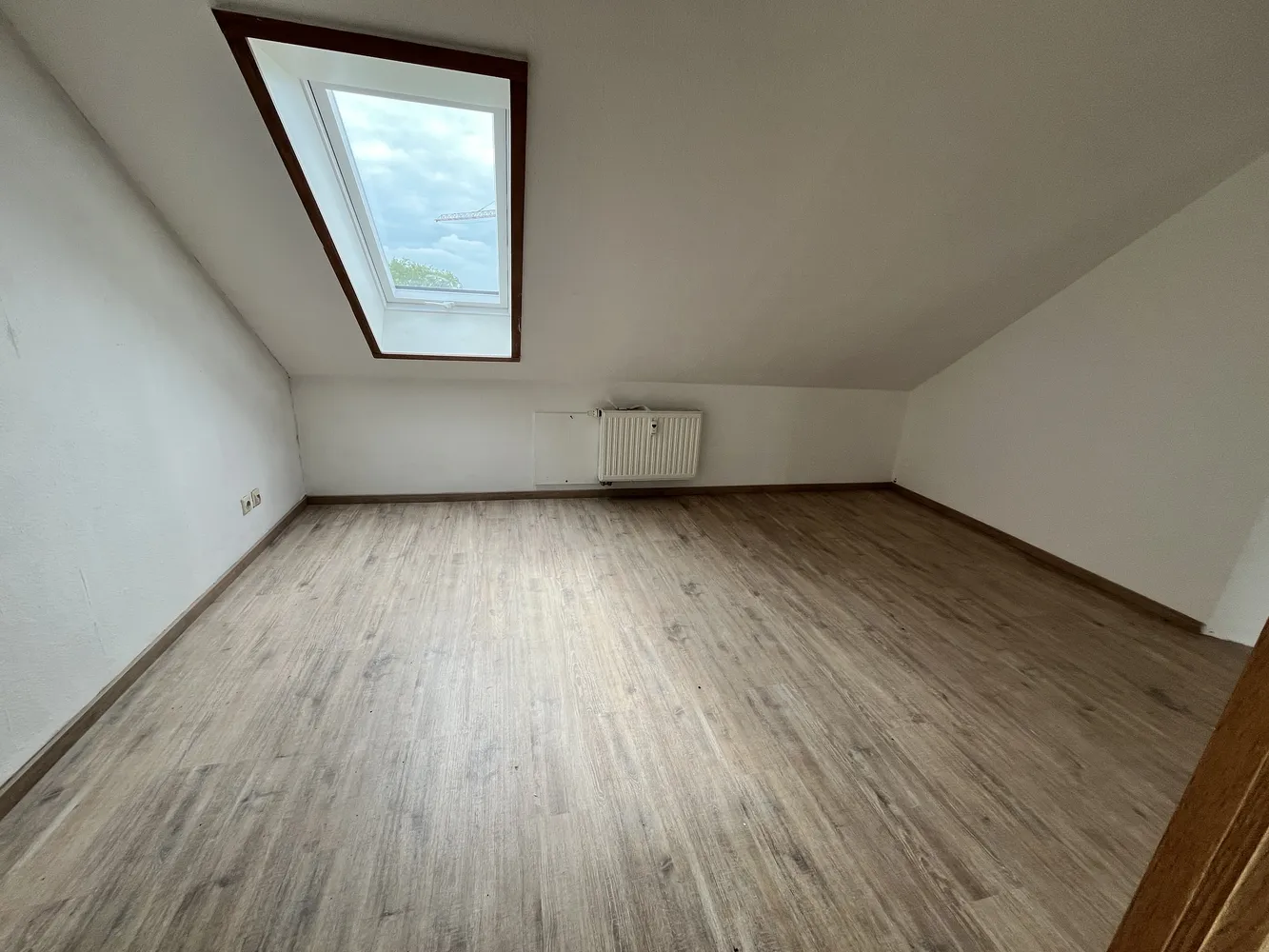 4 Zimmer Wohnung mit 93 m² in Gera – Bild 1