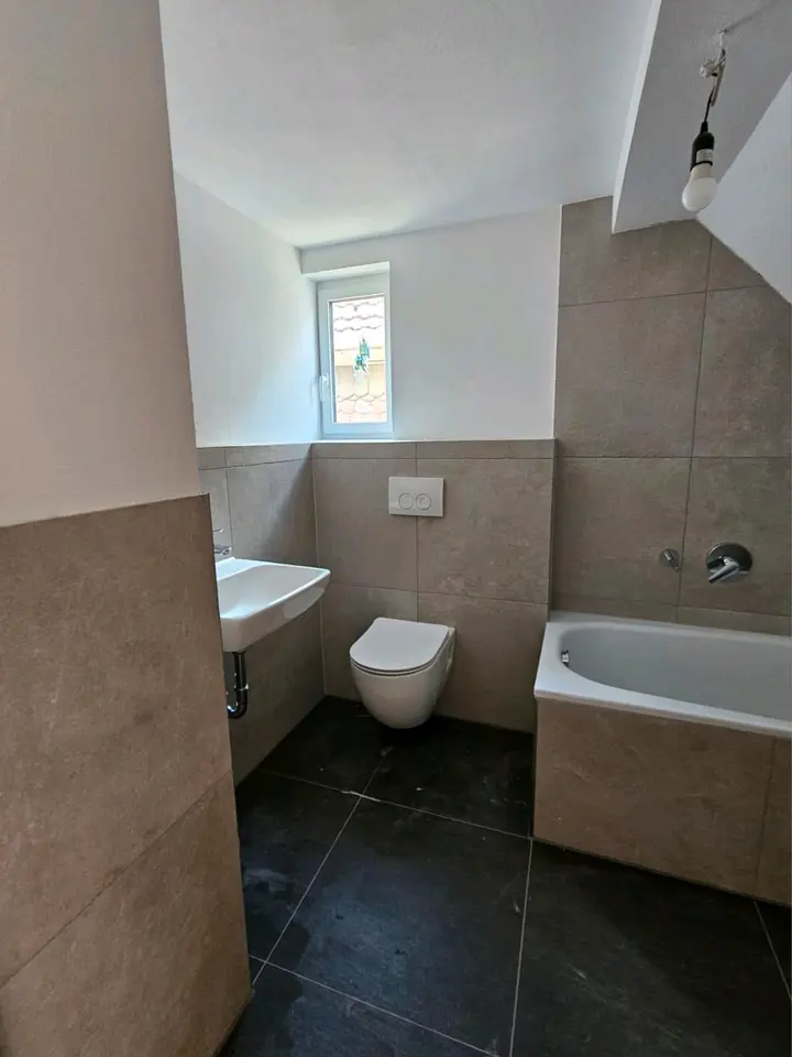 5 Zimmer Haus mit 140 m² in Würzburg – Bild 4