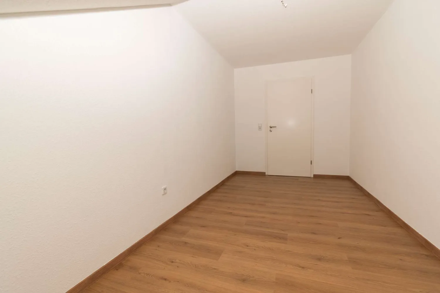 4 Zimmer Wohnung mit 94 m² in Wurzen – Bild 2