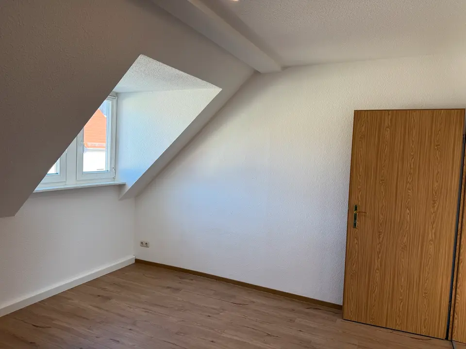 2 Zimmer Wohnung mit 56 m² in Altenburg – Bild 2