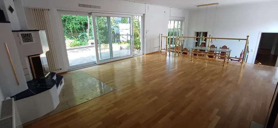 4 room apartment with 140 m² in Würzburg – Photo 1