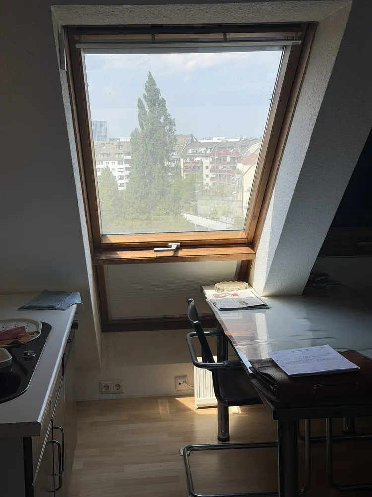 1 room apartment with 30 m² in Düsseldorf – Photo 2