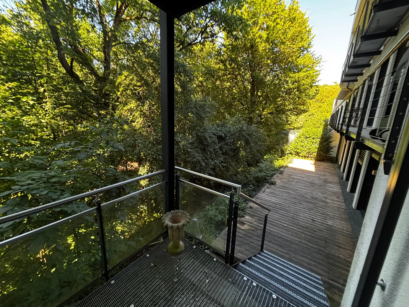 4 Zimmer Wohnung mit 179 m² in Nürnberg – Bild 1