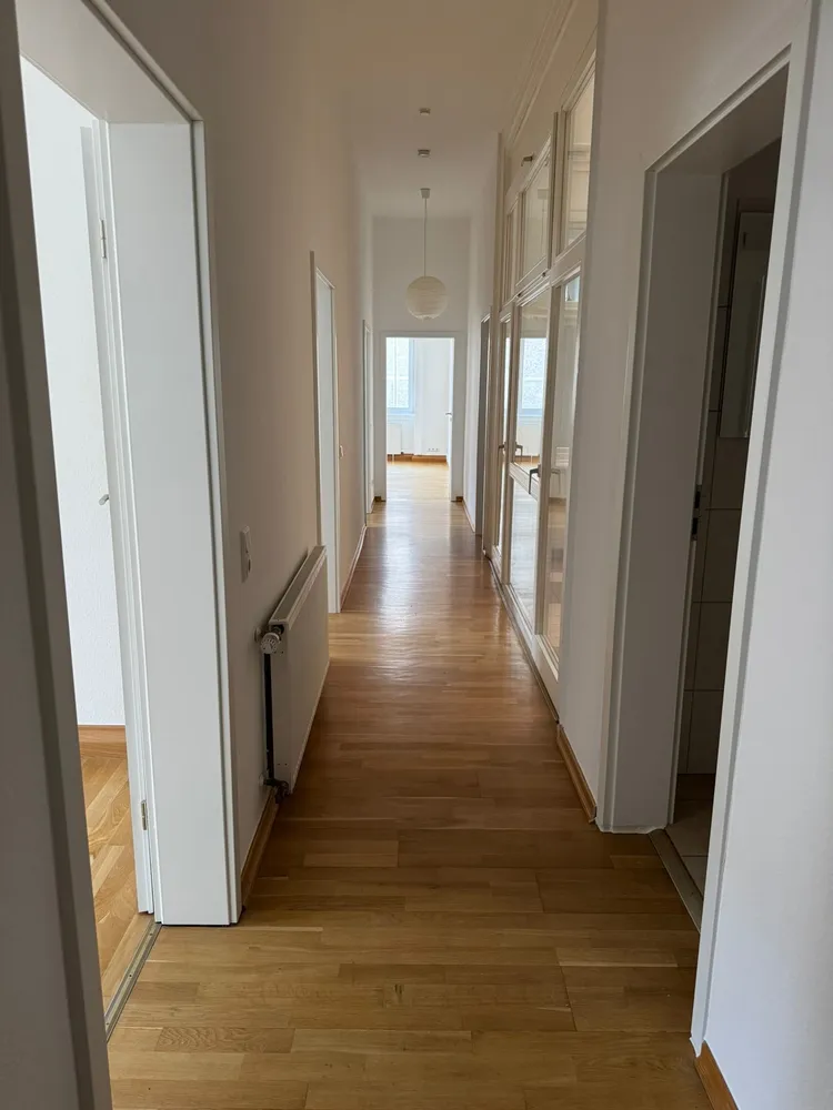 5 Zimmer Wohnung mit 126 m² in Wiesbaden – Bild 4