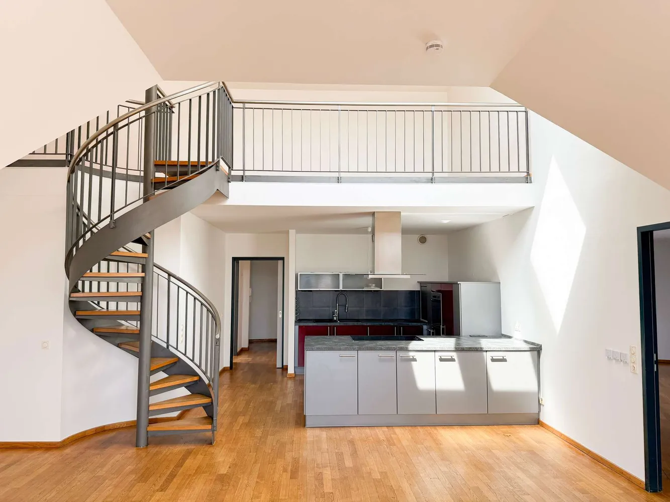 3 Zimmer Wohnung mit 156 m² in Leipzig – Bild 2