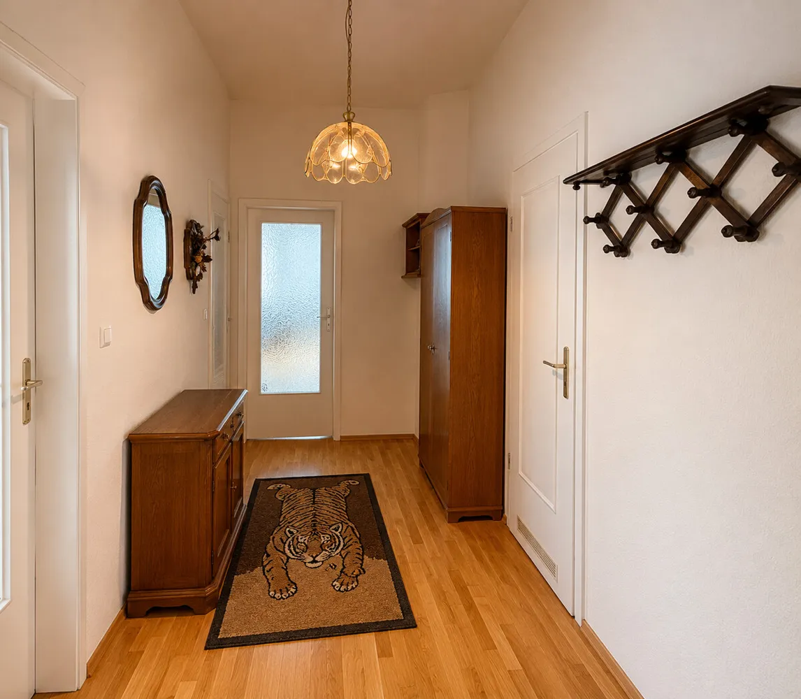 2 Zimmer Wohnung mit 70 m² in Dresden – Bild 2
