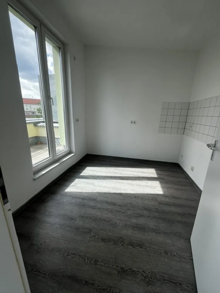 2 Zimmer Wohnung mit 66 m² in Dresden – Bild 3