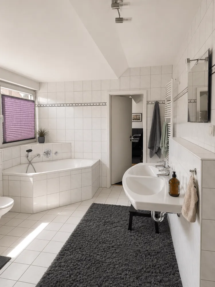 4 Zimmer Wohnung mit 143 m² in Duisburg – Bild 9