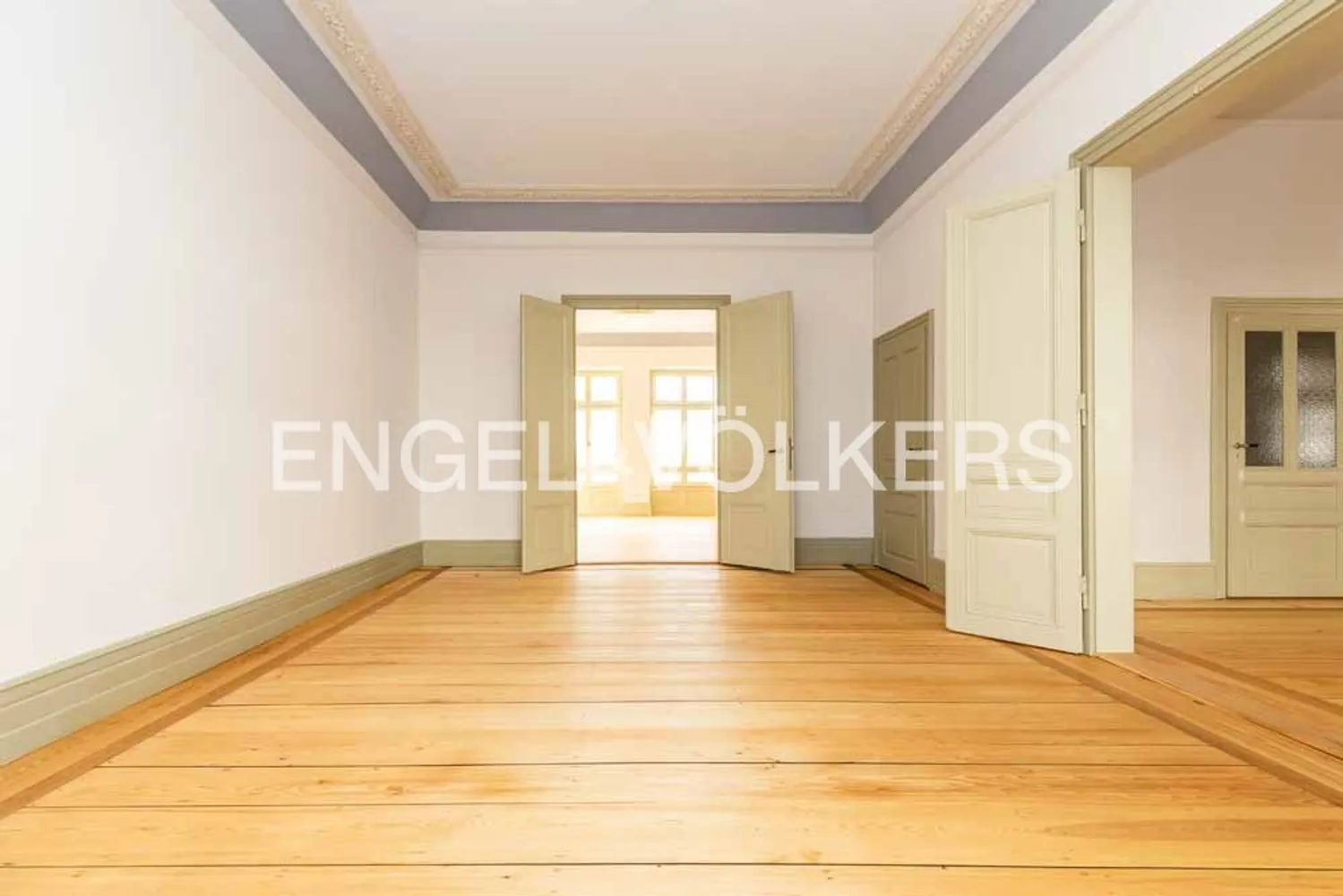 5 Zimmer Wohnung mit 175 m² in Frankfurt am Main – Bild 5