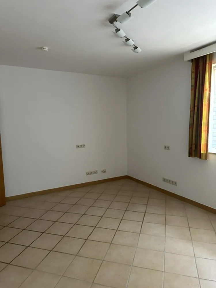 4 Zimmer Wohnung mit 150 m² in Düsseldorf – Bild 11
