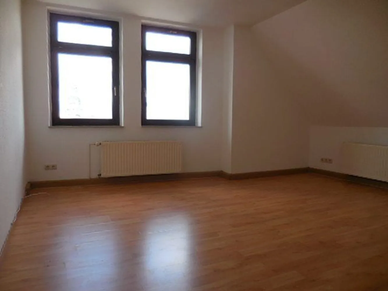 3 Zimmer Wohnung mit 87 m² in Altenburg – Bild 3