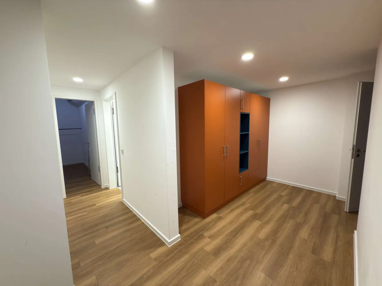 2 Zimmer Wohnung mit 80 m² in Düsseldorf – Bild 8