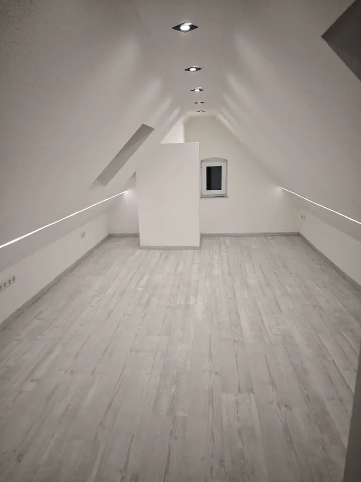 5 Zimmer Wohnung mit 104 m² in Annaberg-Buchholz – Bild 1