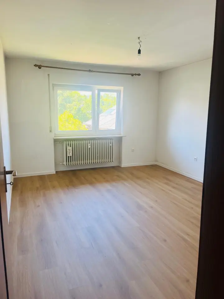 4 Zimmer Wohnung mit 100 m² in Weinheim – Bild 2
