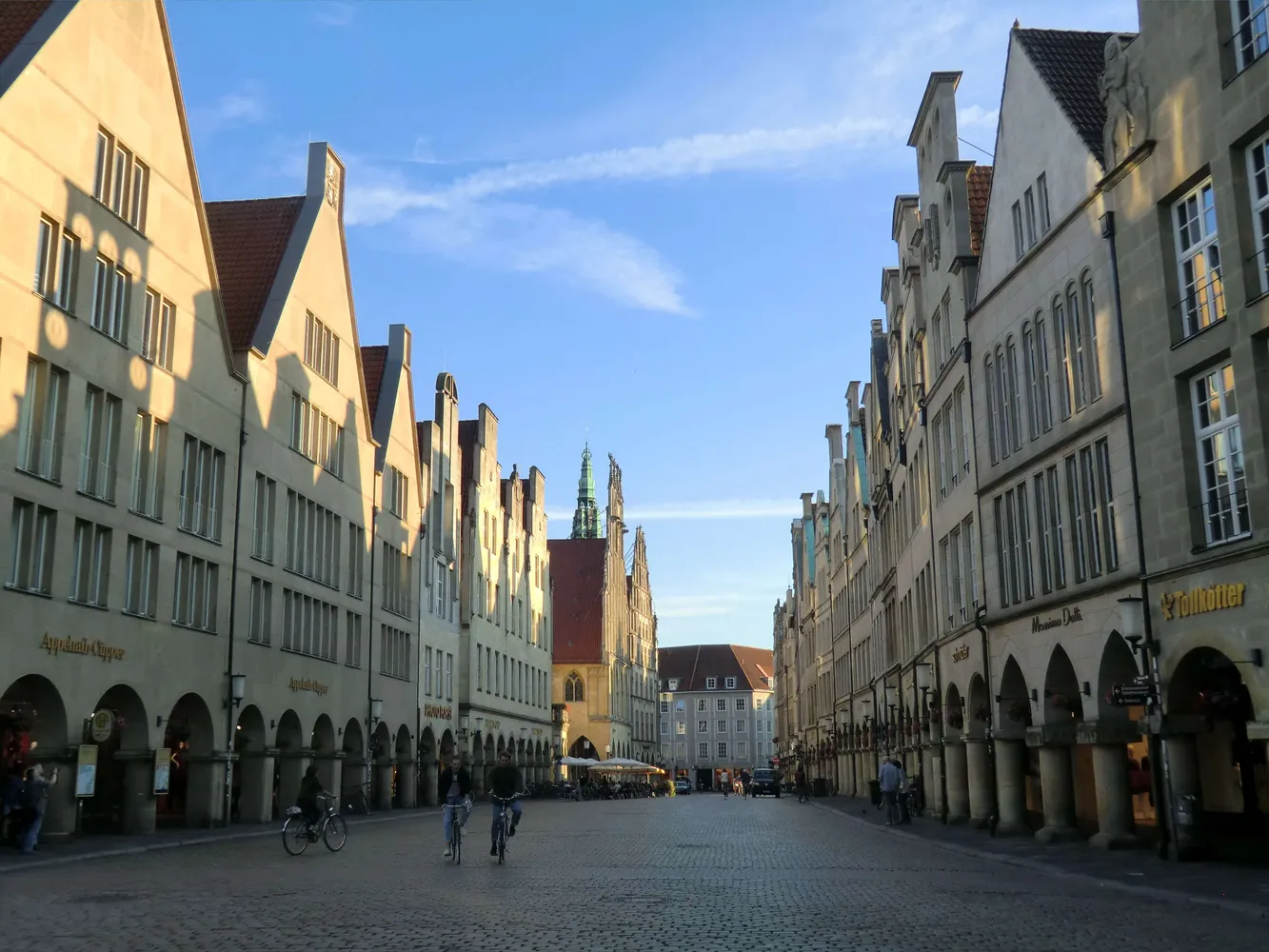4 Zimmer Wohnung mit 107 m² in Münster – Bild 2