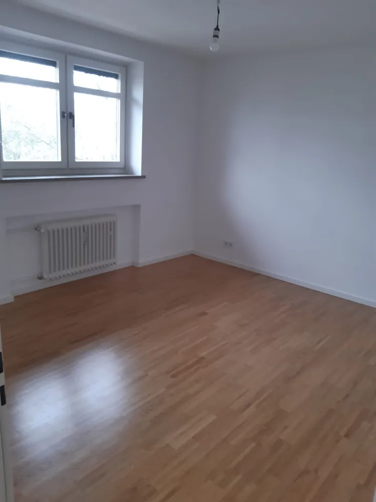 6 Zimmer Wohnung mit 161 m² in München – Bild 4