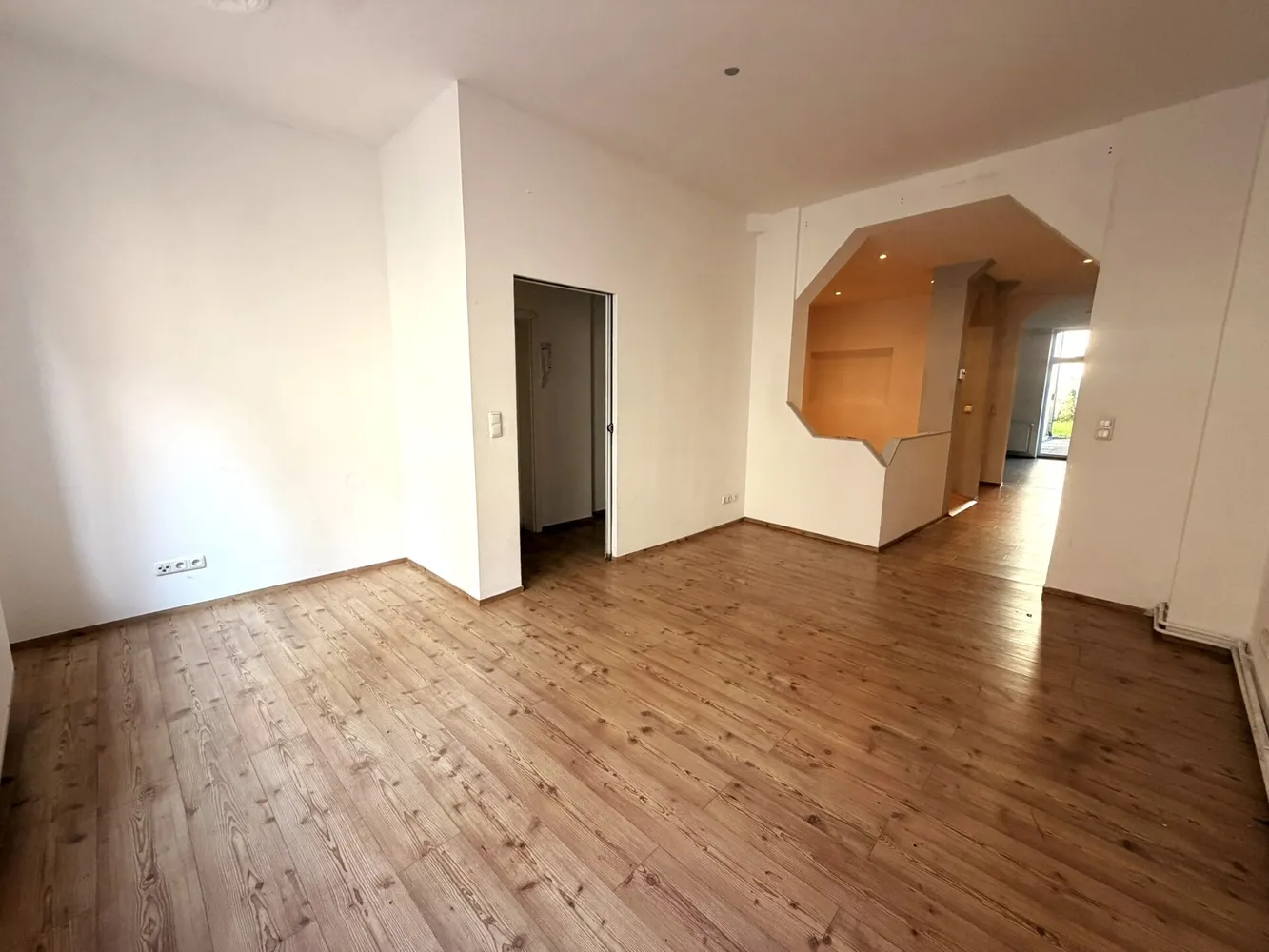 3 Zimmer Wohnung mit 112 m² in Lübeck – Bild 2