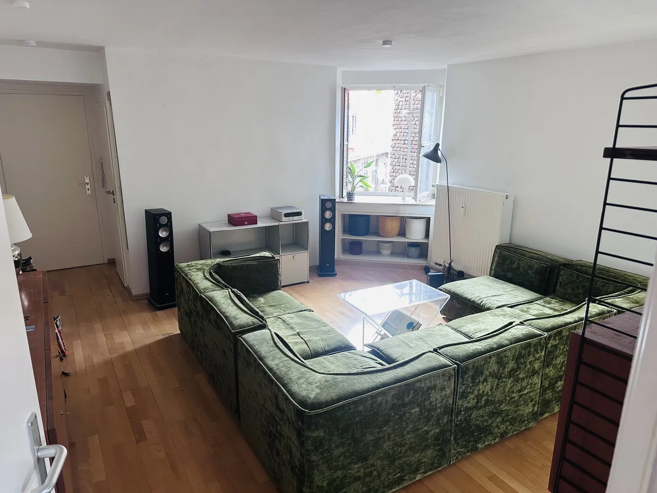 2 Zimmer Wohnung mit 60 m² in Köln – Bild 1