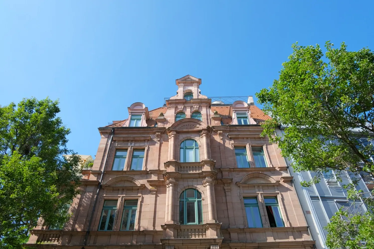 4 Zimmer Wohnung mit 170 m² in Nürnberg – Bild 9