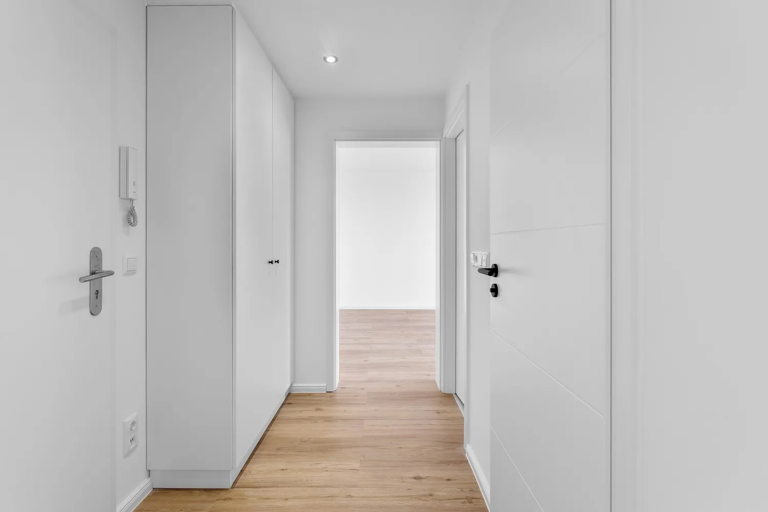 2 Zimmer Wohnung mit 64 m² in Hof – Bild 1