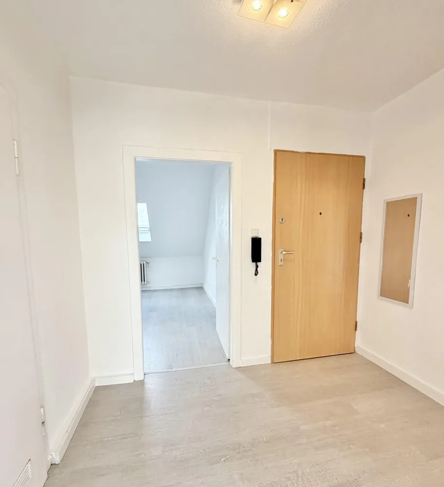 2 room apartment with 40 m² in Düsseldorf – Photo 4