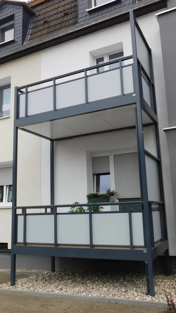 3 room apartment with 80 m² in Essen – Photo 2