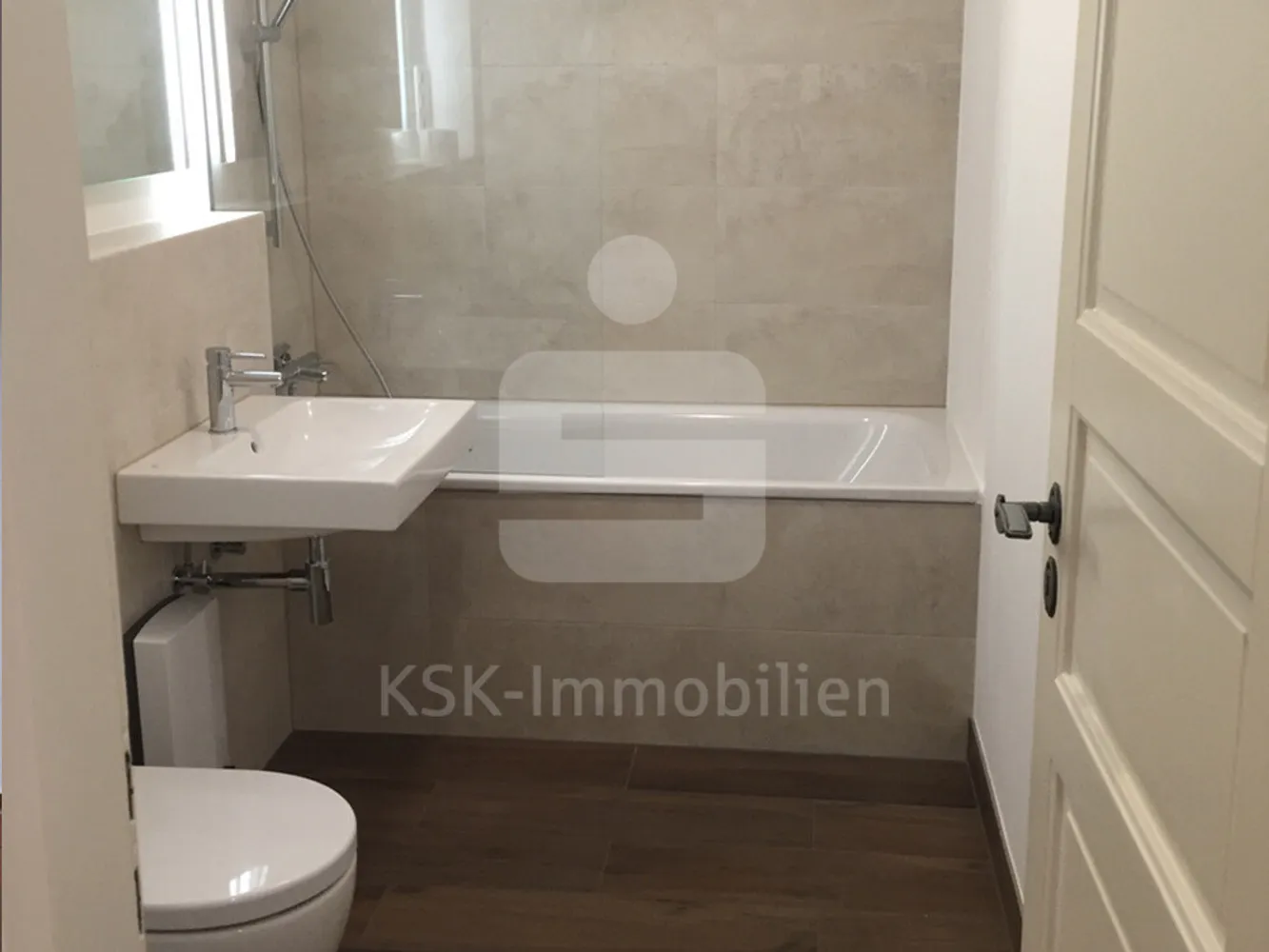 4 Zimmer Wohnung mit 111 m² in Köln – Bild 11