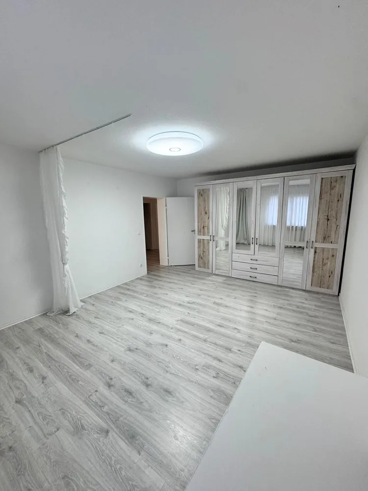 2 Zimmer Wohnung mit 65 m² in Bergisch Gladbach – Bild 2