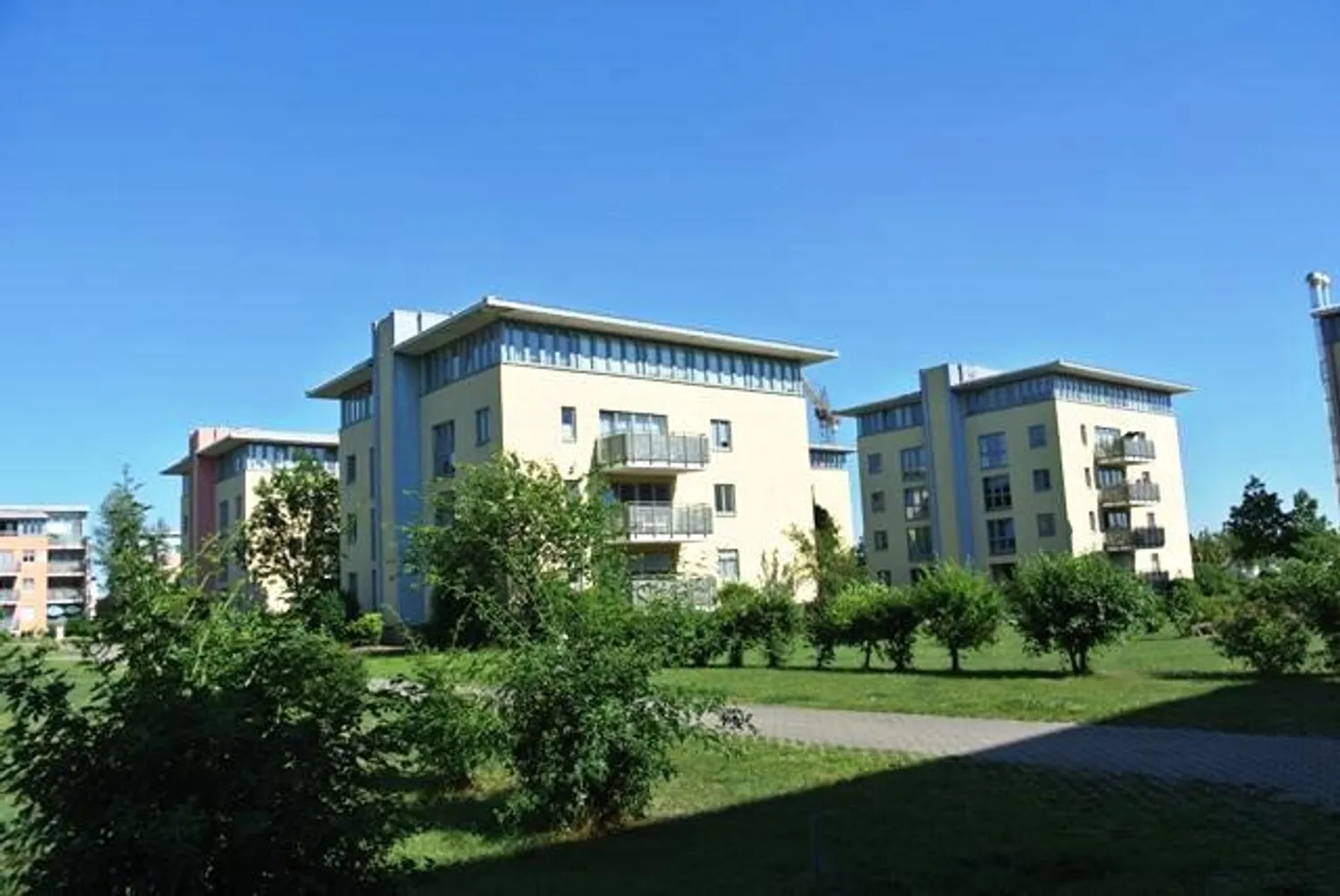 4 Zimmer Wohnung mit 94 m² in Potsdam – Bild 2