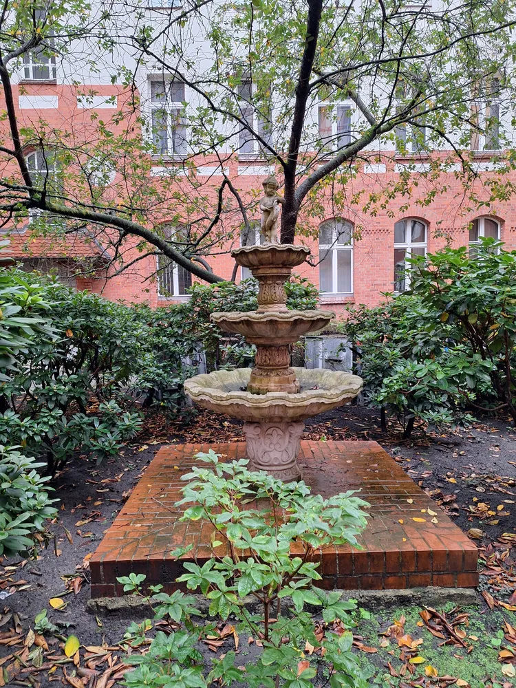 3 Zimmer Wohnung mit 116 m² in Berlin – Bild 2