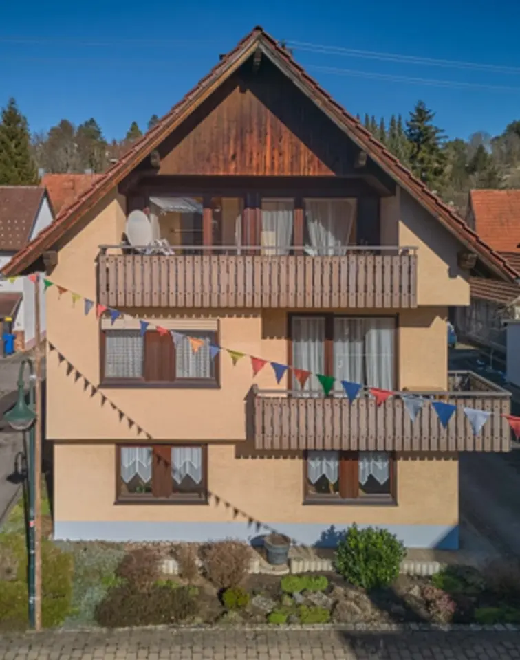 7 Zimmer Haus mit 139 m² in Metzingen – Bild 2