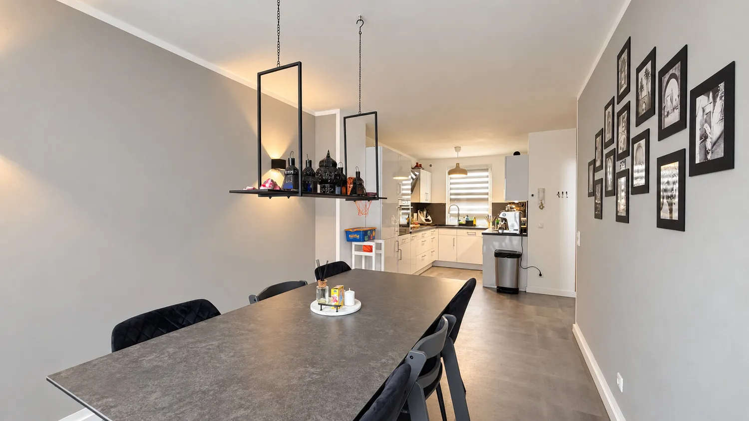 5 Zimmer Wohnung mit 120 m² in Düsseldorf – Bild 6