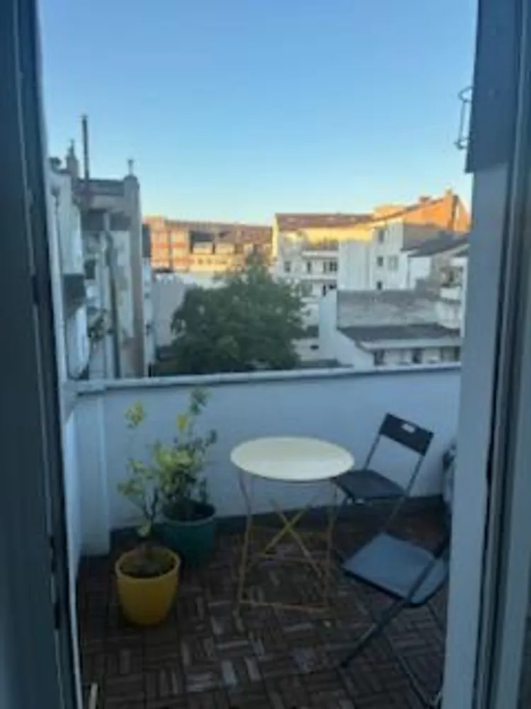 2 Zimmer Wohnung mit 64 m² in Düsseldorf – Bild 1