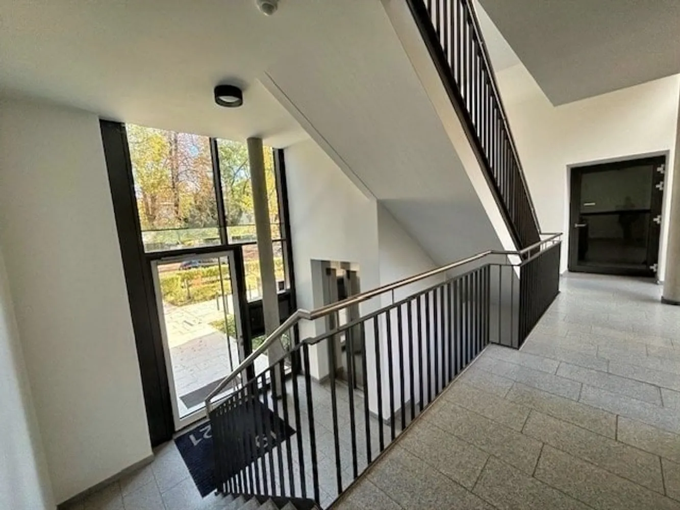 2 room apartment with 76 m² in Magdeburg – Photo 7
