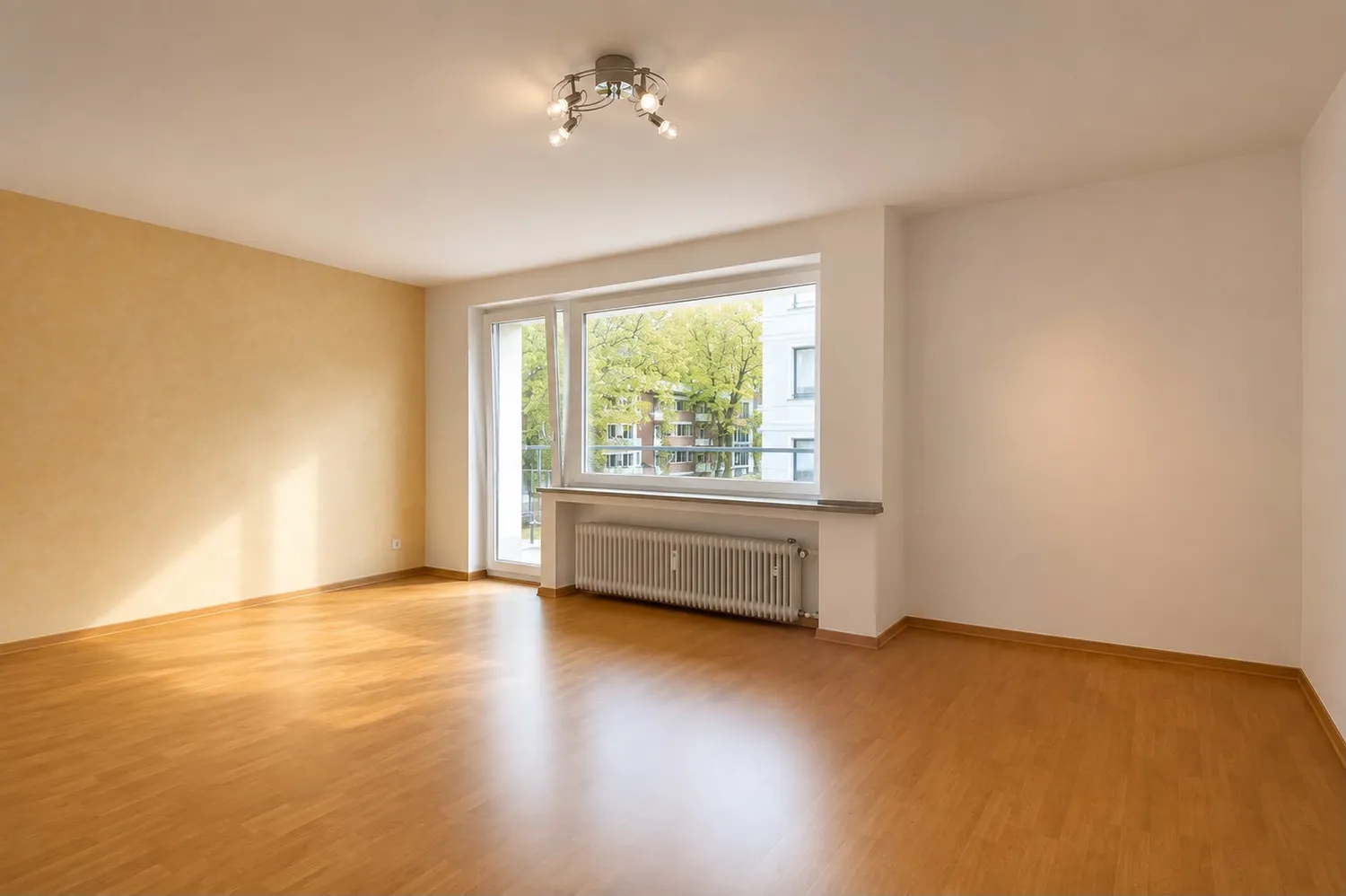 4 Zimmer Wohnung mit 135 m² in Düsseldorf – Bild 3