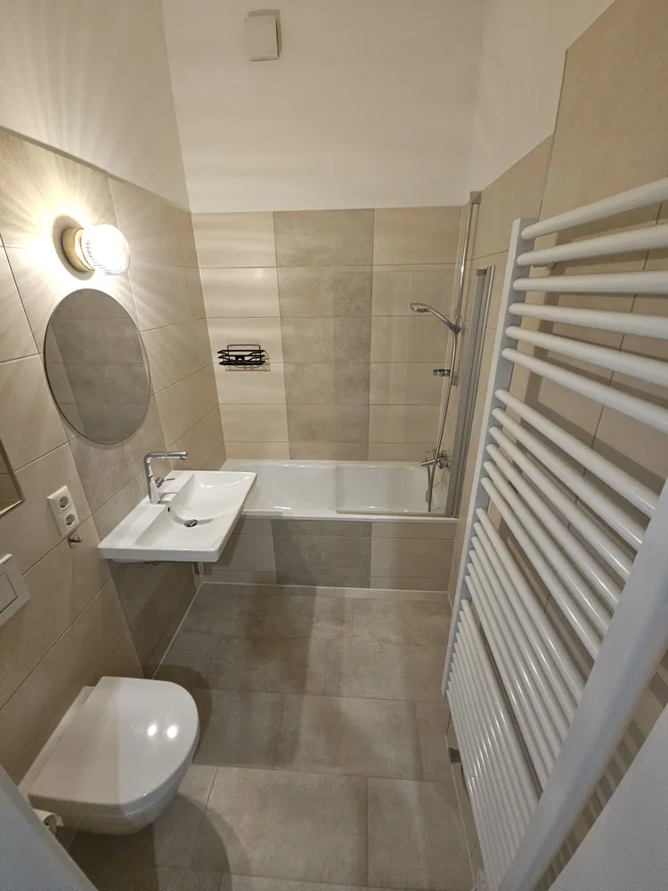 4 Zimmer Wohnung mit 95 m² in München – Bild 8