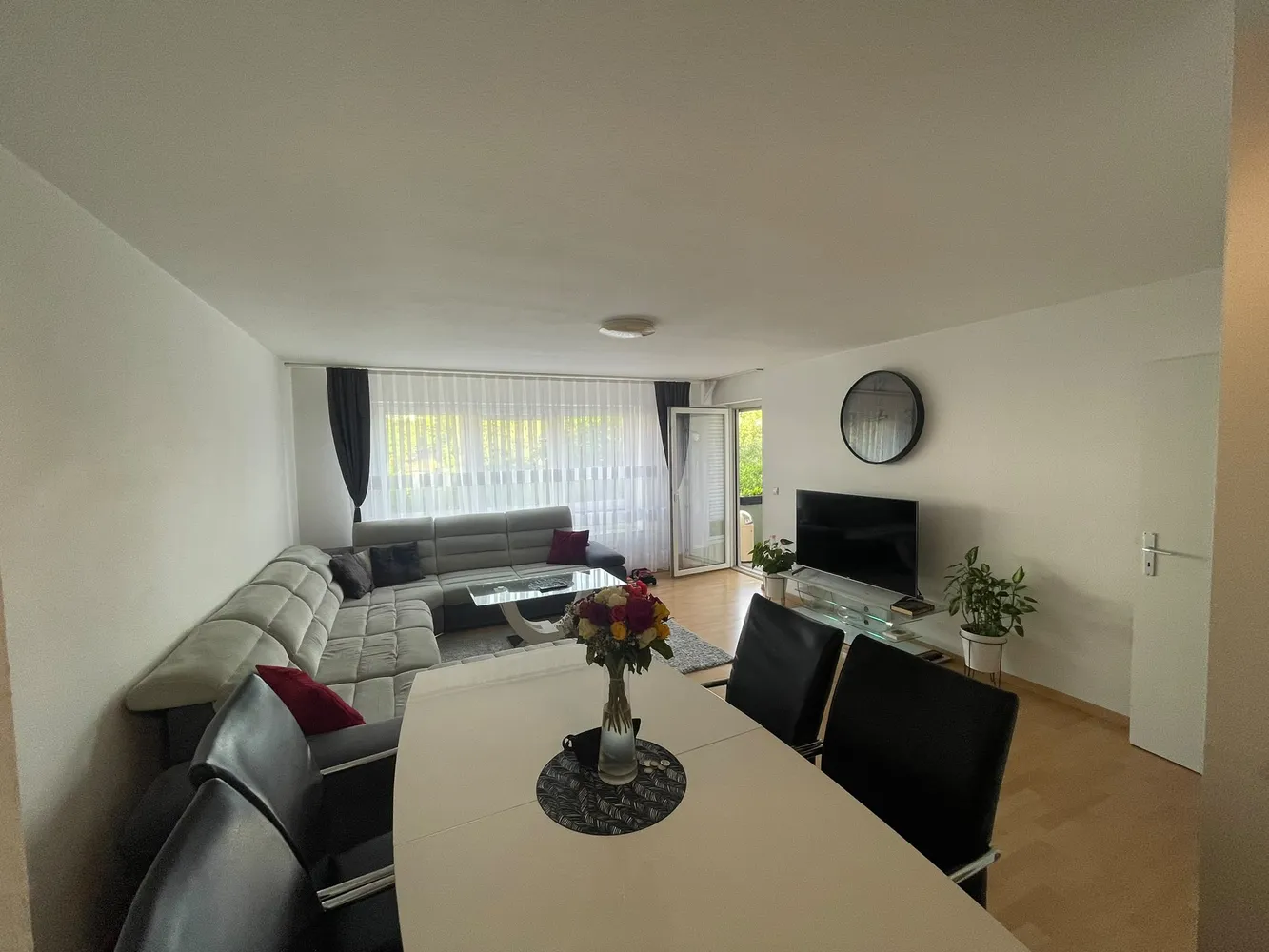 4 Zimmer Wohnung mit 95 m² in Lörrach – Bild 2