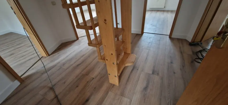 5 Zimmer Wohnung mit 98 m² in Limbach-Oberfrohna – Bild 1
