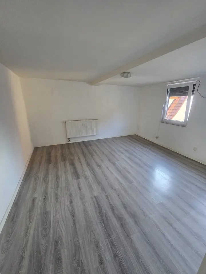 3 Zimmer Wohnung mit 100 m² in Nürtingen – Bild 2