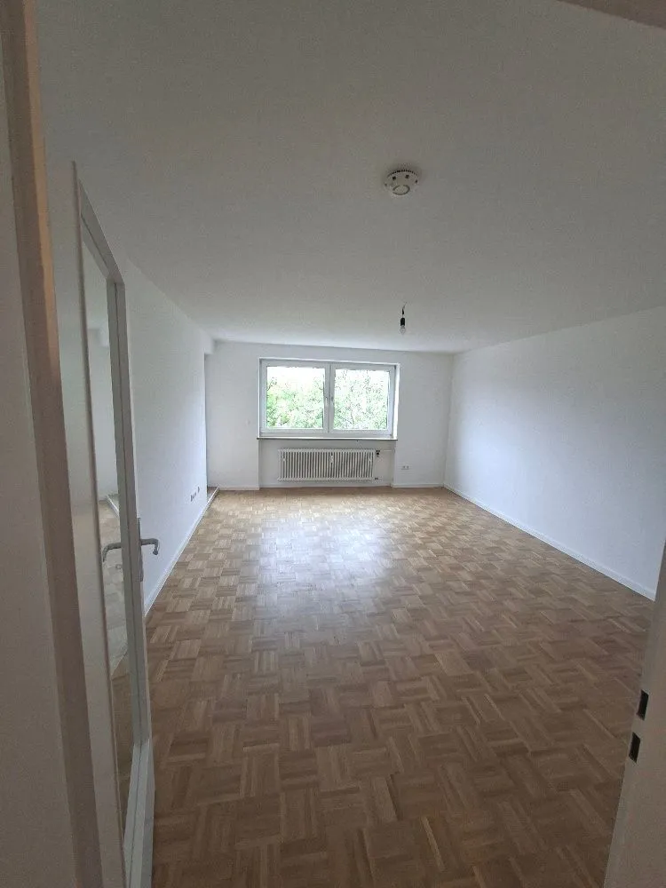 4 Zimmer Wohnung mit 86 m² in München – Bild 2