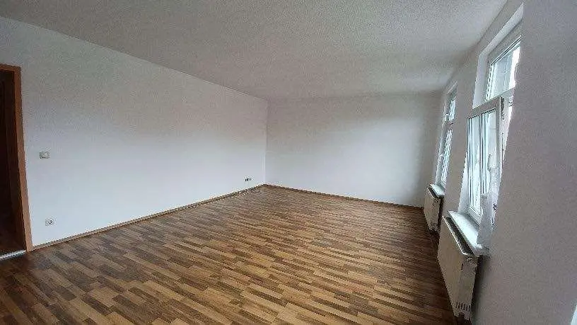 5 Zimmer Wohnung mit 103 m² in Saalfeld/Saale – Bild 2