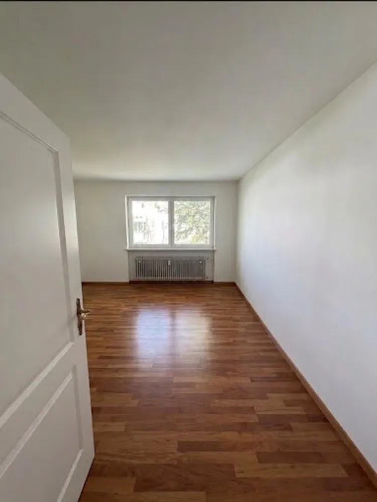 3 Zimmer Wohnung mit 120 m² in München – Bild 2