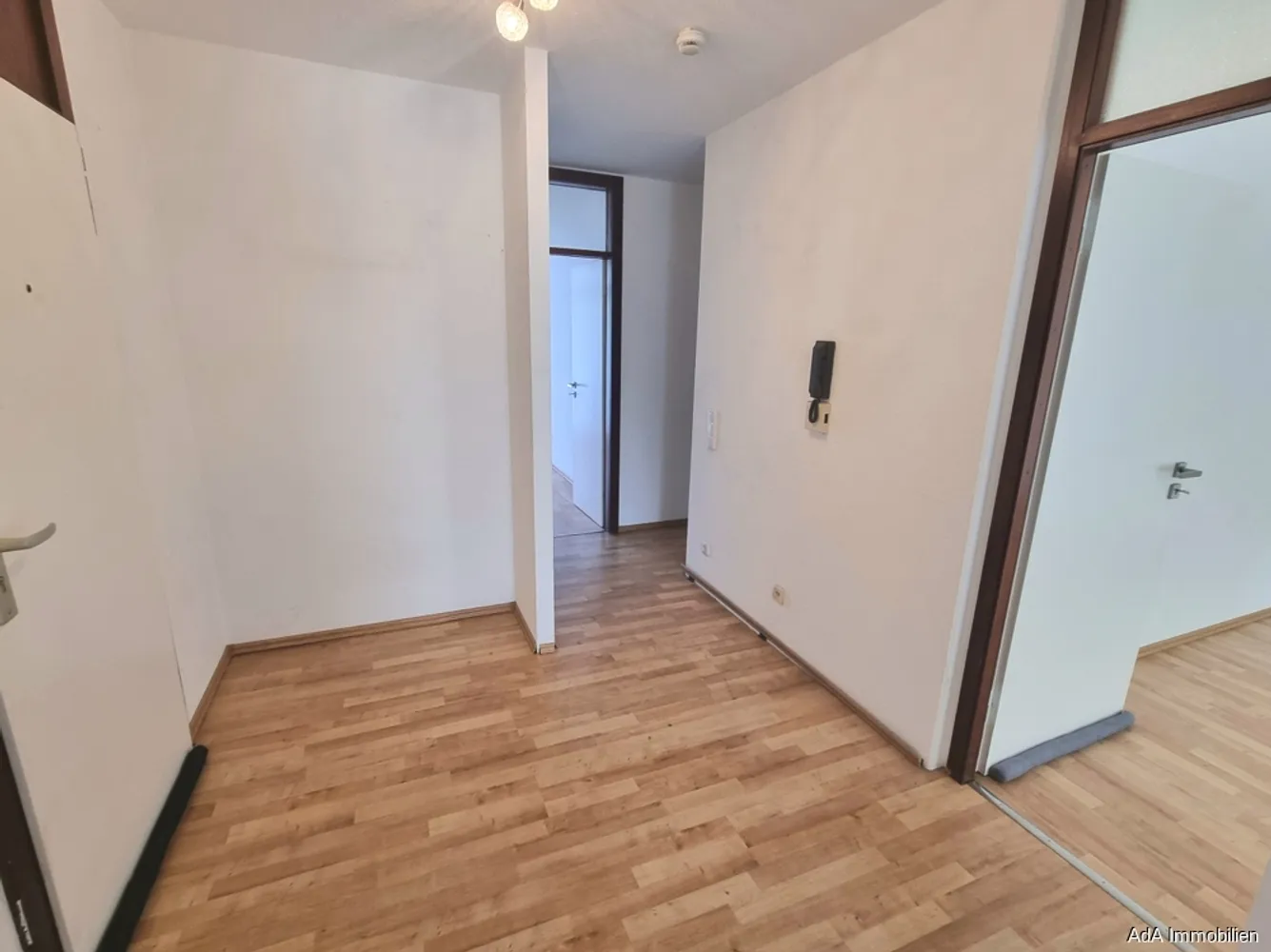 3 Zimmer Wohnung mit 77 m² in Krefeld – Bild 4