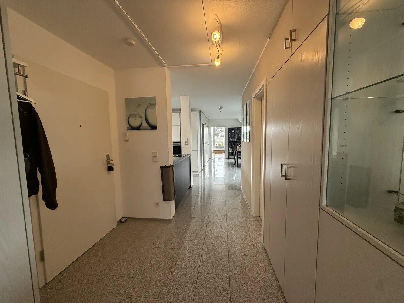 4 Zimmer Wohnung mit 118 m² in Leverkusen – Bild 2